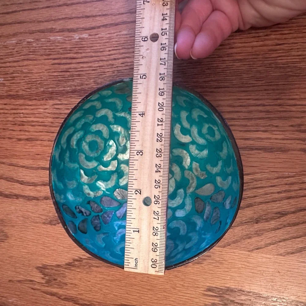 Coconut Shell Trinket Bowl‎ 5.5in Teal Excellent Mother of Pearl